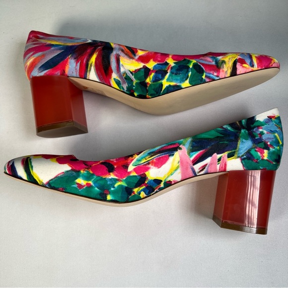 J. Crew Lucite Heel Ratti Painted Pineapple
Pump 9.5 NEW
$268 now $125 - Picture 2 of 11